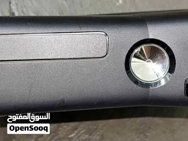 للبيع جهاز Xbox 360 S (به مشكلة No Signal) + هارد 256 جيجا أصلي مهم اقرأء الوصف