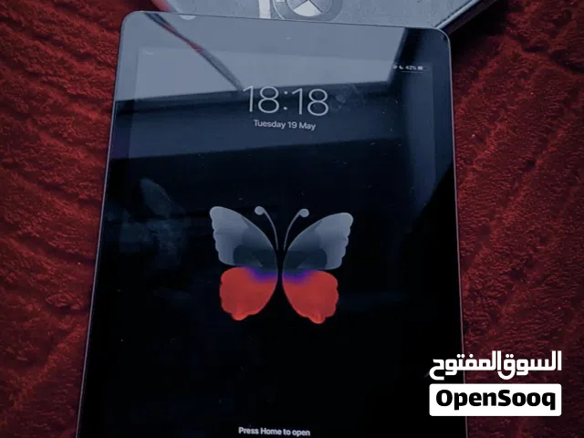 ايباد ربي يبارك عيب لا جديد السعر900فقظ كل شي شغل بي جميع ملحقات سحن وكل شي حرق بي نار