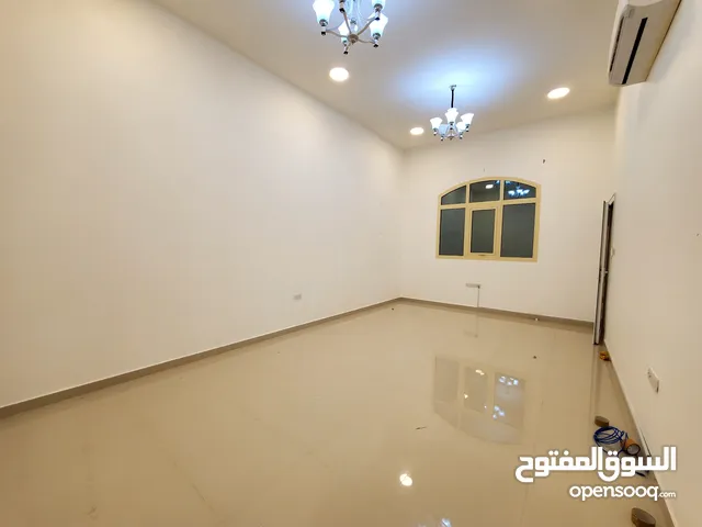 شقه للايجار بمدينة أبوظبي بمنطقة الشامخه