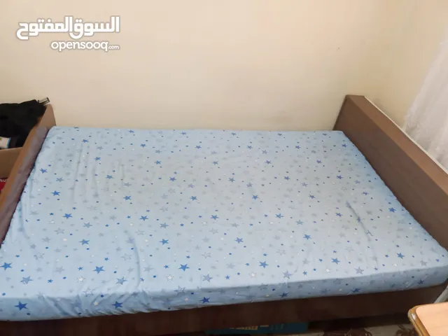 تخت للبيع مستعمل