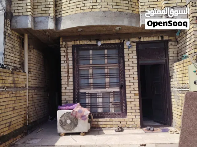 بيت في منطقة حي اور مقابل حي الكوفةالفرع مال اطفائيه  للبيع