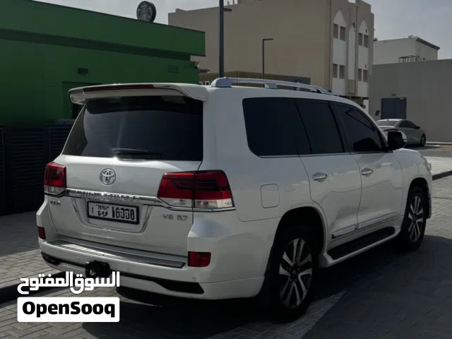 للبيع : استيشن 5.7 VXR