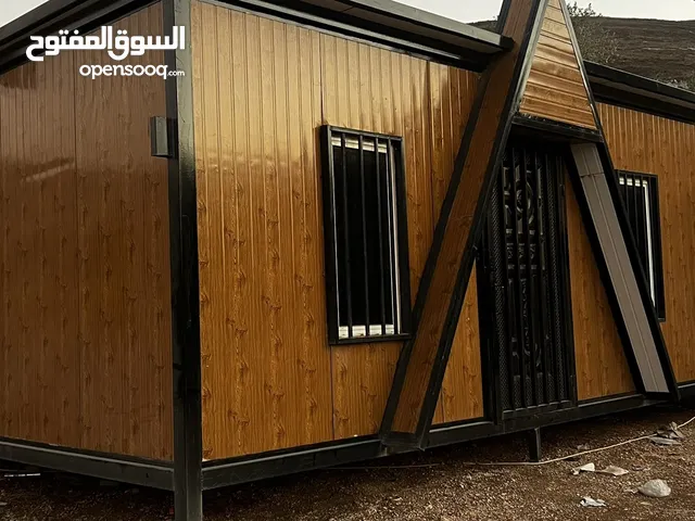 كرفان كوخ لون خشبي بحالة ممتازة