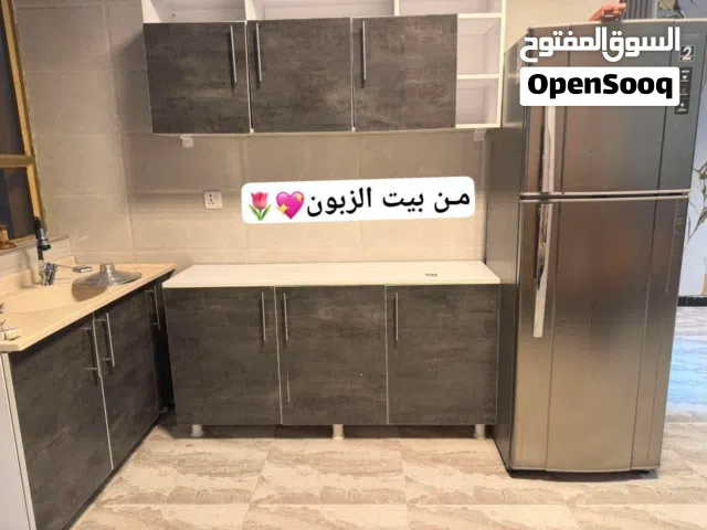 كاونتر خشب ارضي وملحق قياس متر ونص وسنك متر و20 مرمر