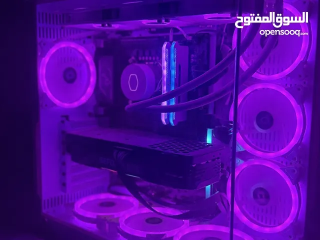 حاسبة pc مواصفات عالية للألعاب من حيث المعالج وكرت الشاشة بيها مجال للشراي