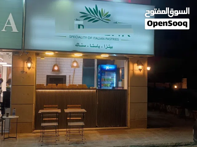 الدوار السابع مطعم بيتزا   او معجنات او صواني و فرن حجري للأيجار أو الخلو مع سدة مطبخ تحضير 24م مربع