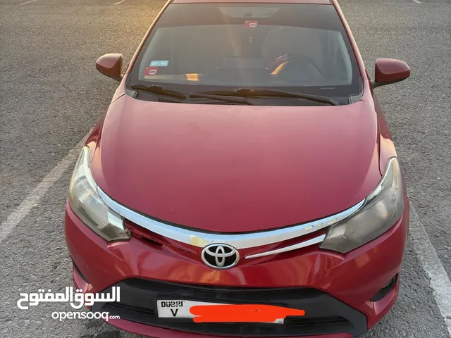 تويوتا يارس 2015