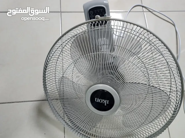 للبيع مروحه تعلق بالحائط