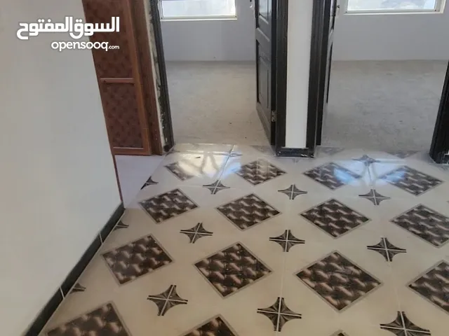 250 m2 5 Bedrooms Townhouse for Rent in Sana'a Sa'wan