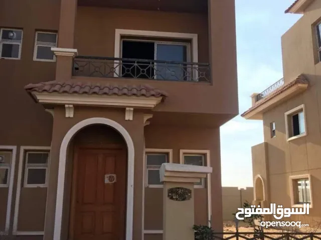 240m2 3 Bedrooms Villa for Sale in Giza 6th of October