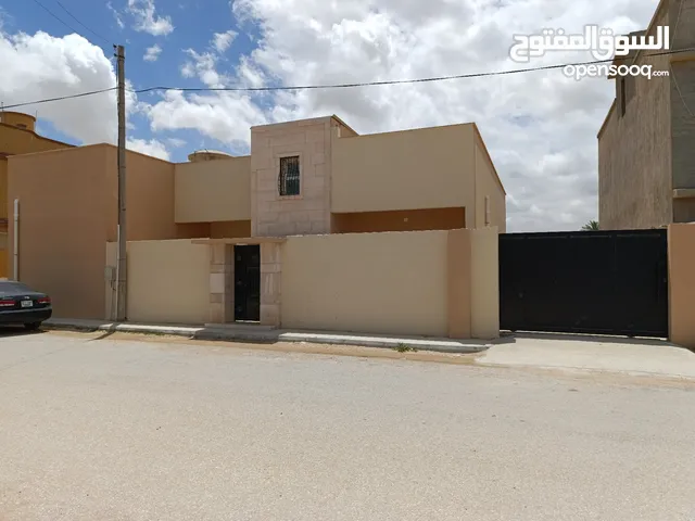 240 m2 3 Bedrooms Townhouse for Rent in Misrata Other