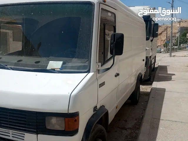 باص مرسيدس 609 فان