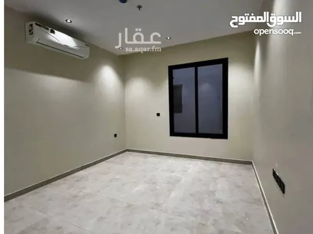 167 m2 3 Bedrooms Apartments for Rent in Al Riyadh Al Malqa