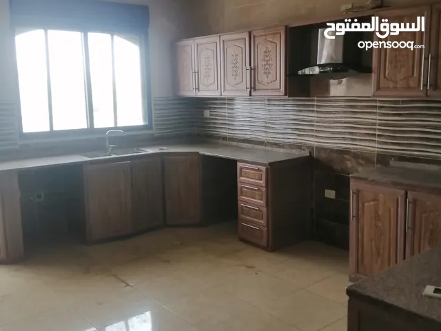 180 m2 4 Bedrooms Apartments for Rent in Zarqa Al Zarqa Al Jadeedeh