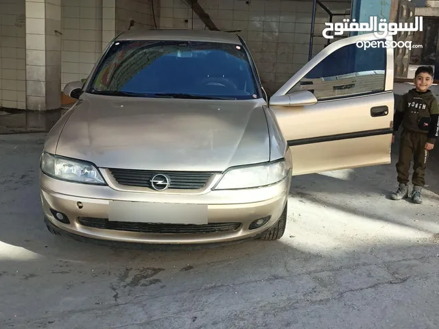 ابل فيكترا الجوهره موديل 1998 لون شمباني
