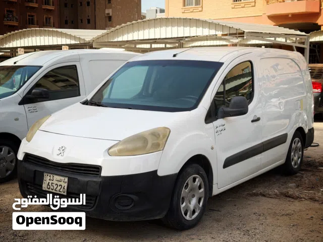للبيع سيارات مشروع غسيل سيارات متنقل جاهز للعمل – سيارتين مجهزتين  Mobile Car Wash Business for Sale