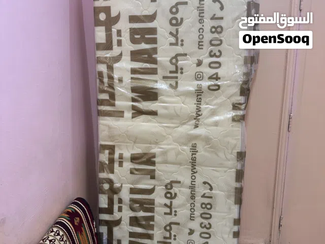 مرتبه بحالة الجديد بكيس الشركة طبيه الجديوي90 عرض طول 2 متر ارتفاع 25 سم