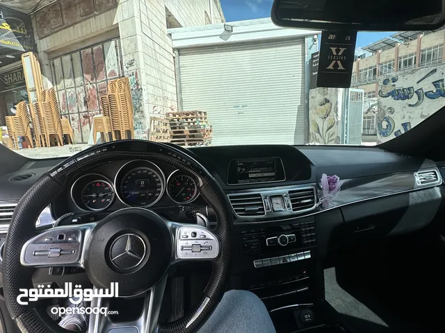 مرسيدس E200