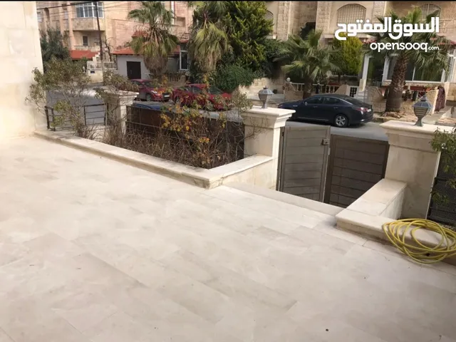 207 m2 3 Bedrooms Apartments for Sale in Amman Al Rabiah