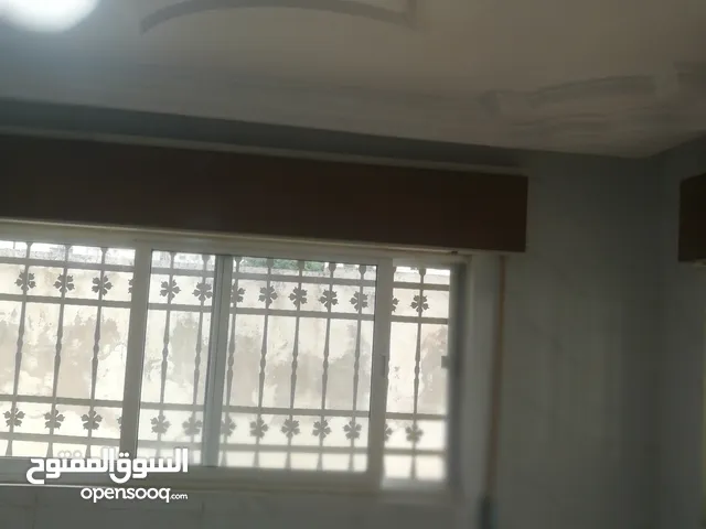 شقه غير مفروشه للايجار