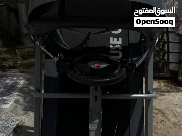 جهاز مشي كهربائي (HOUSE GYM) بحالة ممتازة للبيع