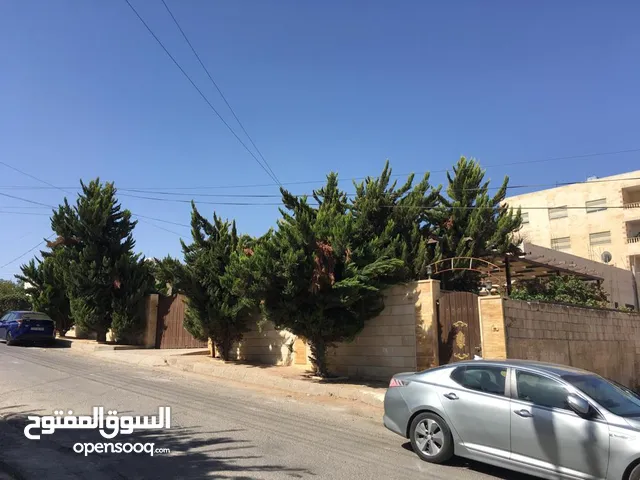 280 m2 5 Bedrooms Townhouse for Sale in Amman Al Bnayyat
