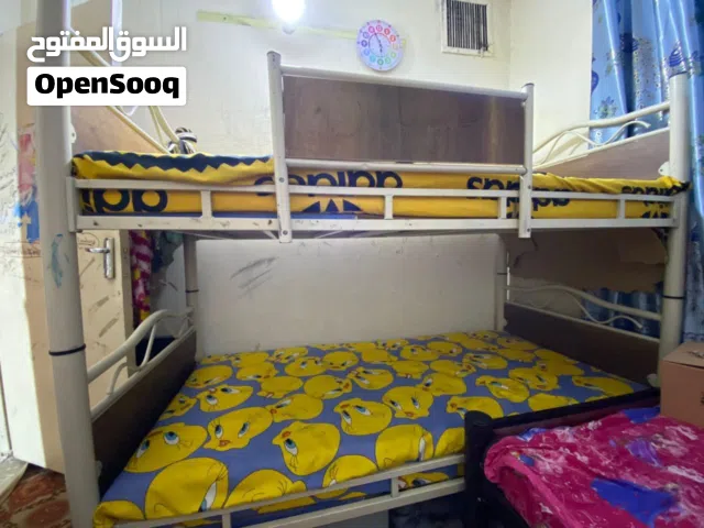 جرابي ام طابقين مع مندر بسعر مناسب