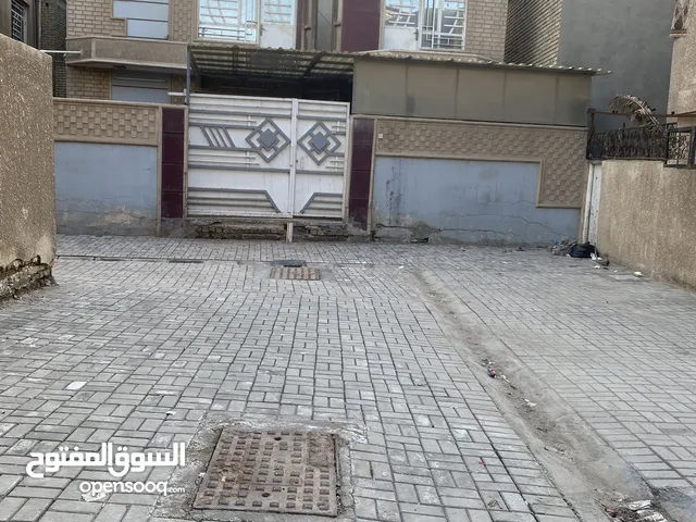 178 m2 4 Bedrooms Townhouse for Sale in Baghdad Kadhimiya