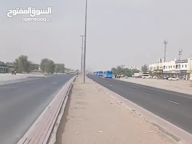 للبيع أرض صناعية الصجعه 22،900 قدم علي شارع 24 موقع مميز خاليه