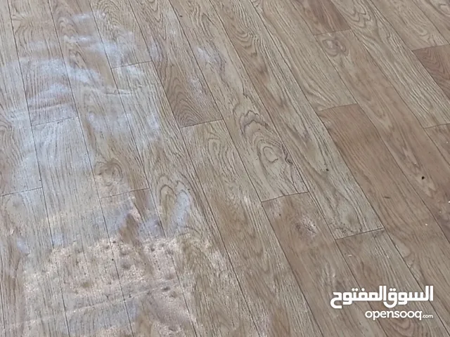 مشمع  استعمال شهرين نضيف جدا  اصلي  امبطن