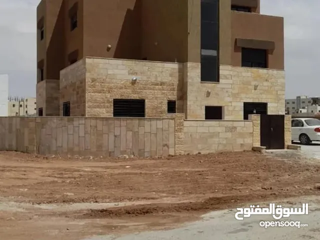 150m2 3 Bedrooms Apartments for Sale in Al Karak Mu'ta