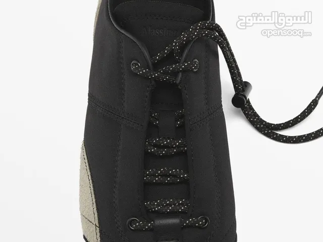 Black Comfort Shoes in Al Khobar