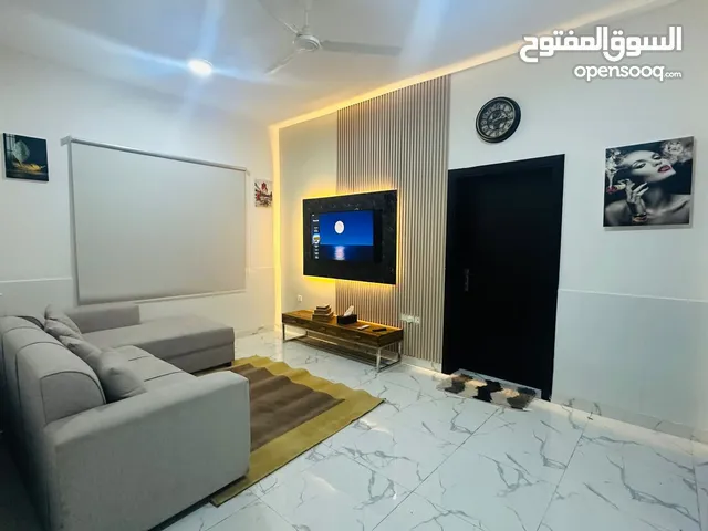 1000ft 3 Bedrooms Apartments for Rent in Ajman Al- Jurf