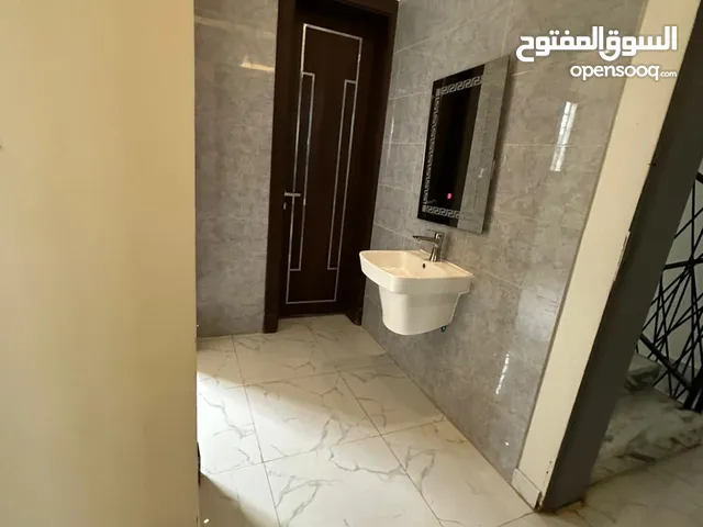 166 m2 2 Bedrooms Apartments for Rent in Al Riyadh Al Arid