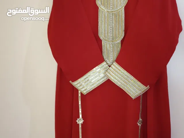 ملابس للبيع