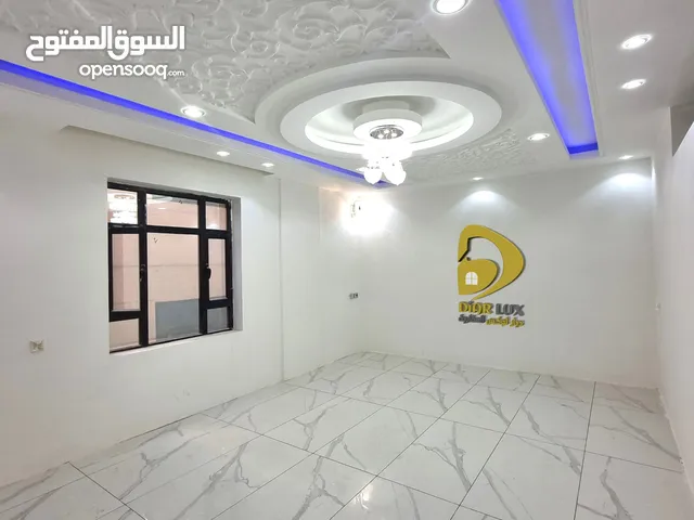248m2 4 Bedrooms Apartments for Sale in Sana'a Bayt Baws