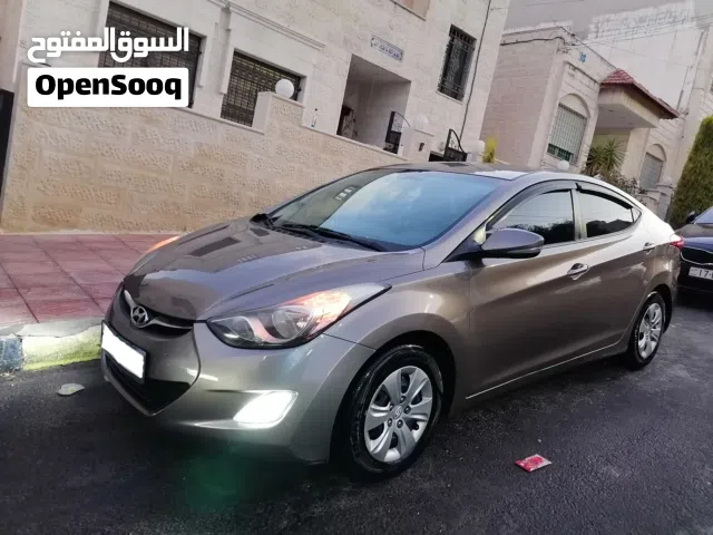 2014, هيونداي, النترا, Standard