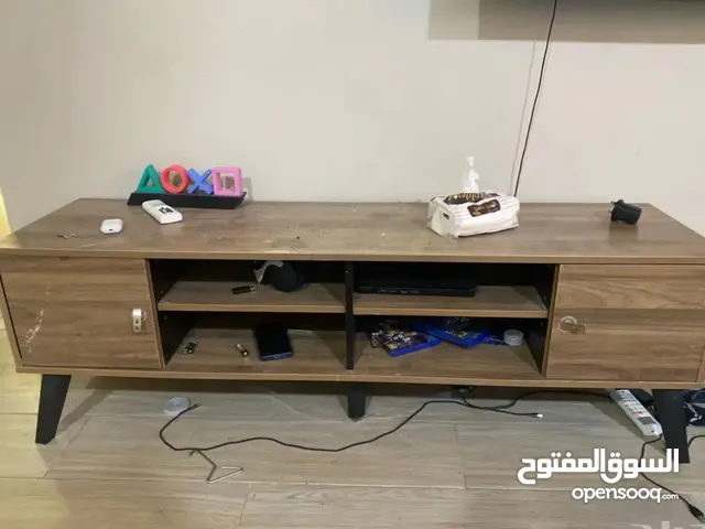 طاوله خشبيه للبيع