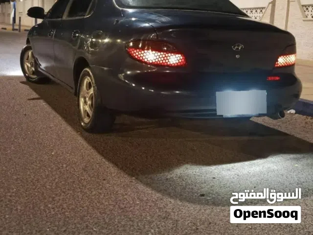 1996 هيونداي افانتي Limited
