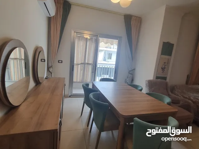 شقة مرتبة مفروشة للايجار. ب منطقة راس بيروت فردان