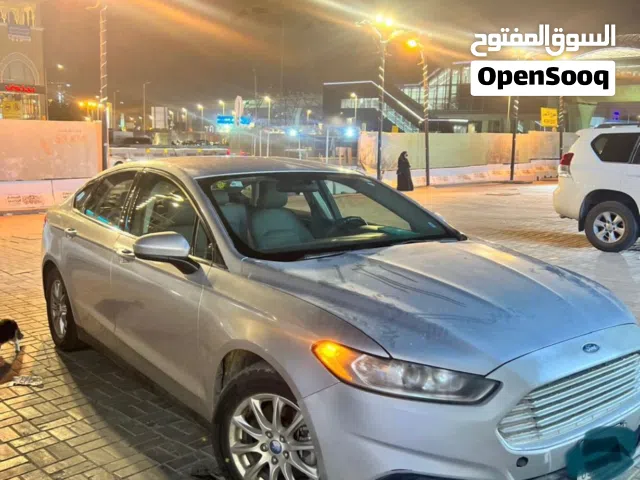 2016 فورد فيوجن SE