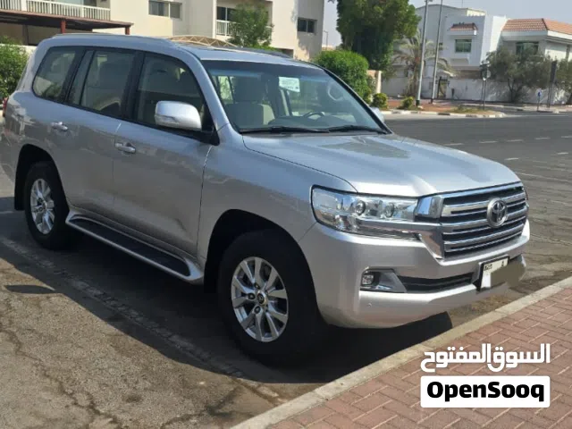 2019 تويوتا لاند كروزر EXR