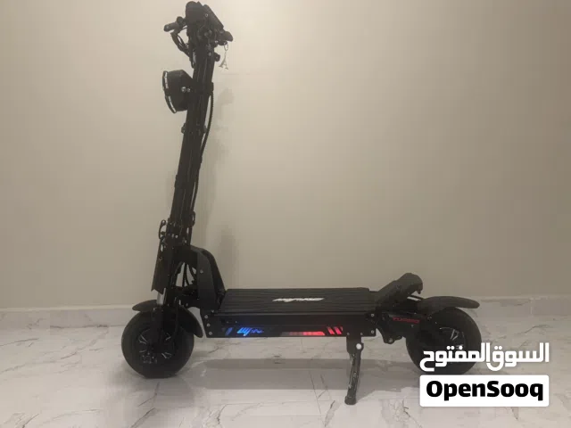 للبيع سكوتر gspace نظيف استعمال خفيف