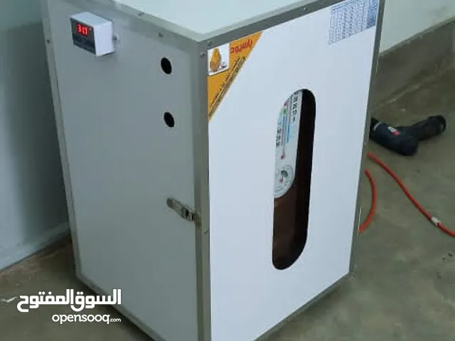 فقاست بيض للتفريخ والدواجن