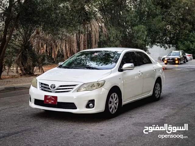 TOYOTA COROLLA 1.8 MODEL 2013 SINGLE OWNER WELL MAINTAINED