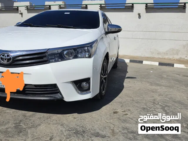 2016 تويوتا كورولا Exclusive