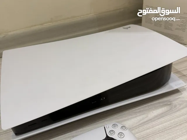 Very clean PlayStation 5 used for 3 months
