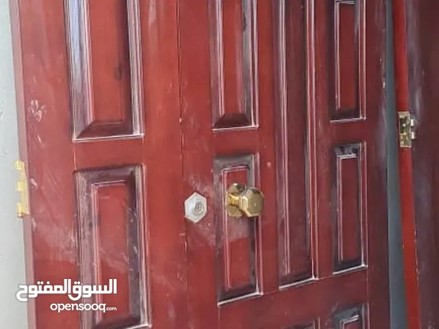باب للبيع فردة واحدة 2.15×0.93 باب فردة وربع 2.10×1.17 نظيف خدمة محلية خامة ممتازة