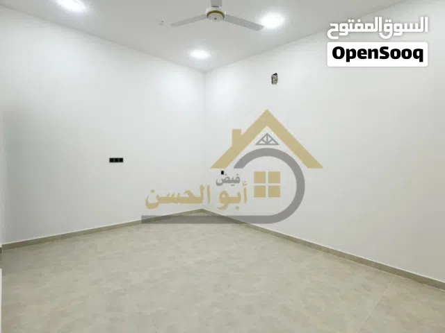 100 m2 2 Bedrooms Apartments for Rent in Basra Al-Akawat