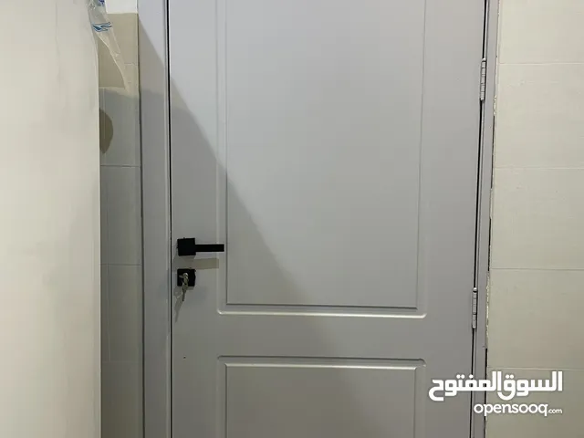 ابواب نوع ( MDF ) بحاله ممتازه ( وكاله)